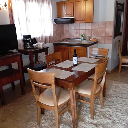 Alexander Livadi Arachovas Chalet